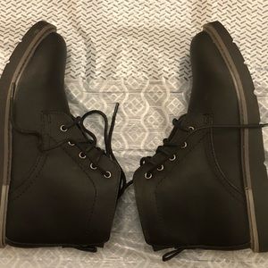 Girls combat boots 4